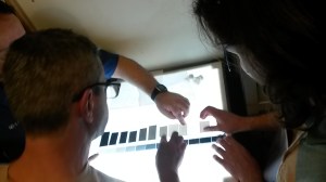 Sergio identificando a escala